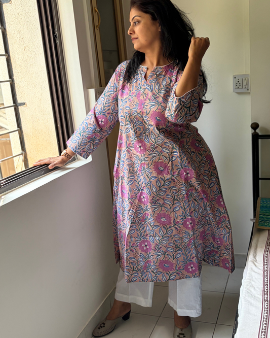 HANDBLOCK FIT & FLARE PINK NUDE KURTI FOR WOMEN