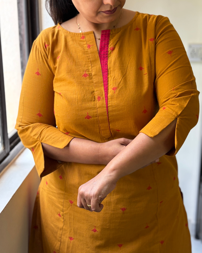 HANDLOOM YELLOW GOLD KURTI PANT SET