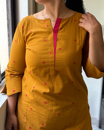 HANDLOOM YELLOW GOLD KURTI PANT SET