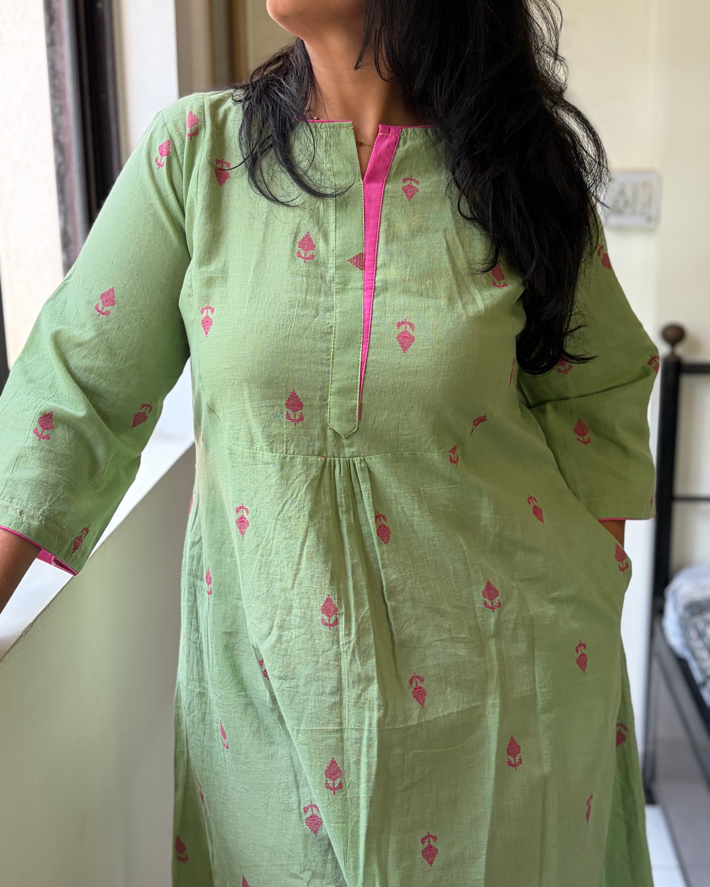 HANDLOOM PISTA PINK KURTI PANT SET