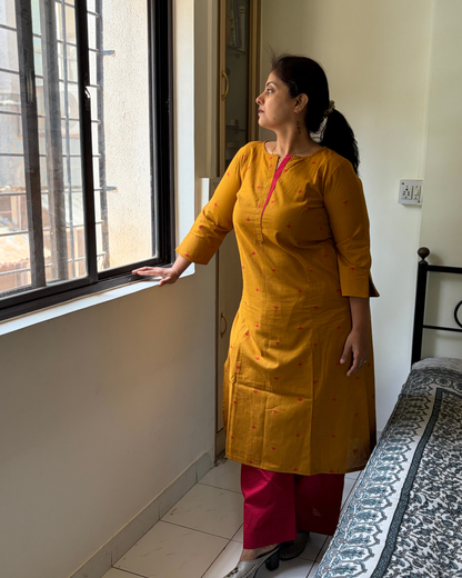 HANDLOOM YELLOW GOLD KURTI PANT SET